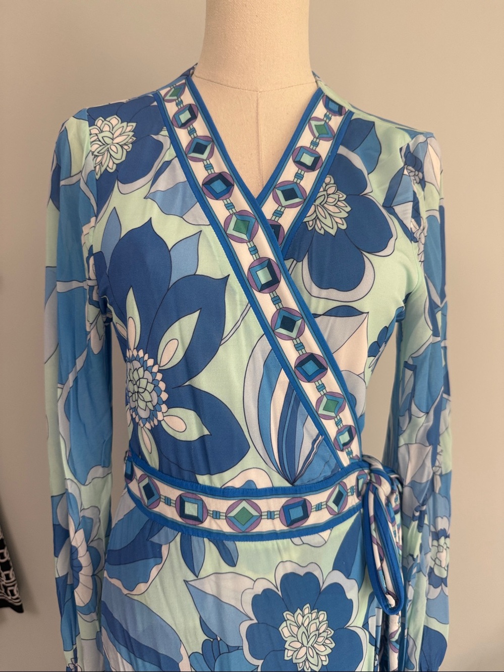 STUNNING RIXO ANNORA WRAP DRESS, size small, UK 10
